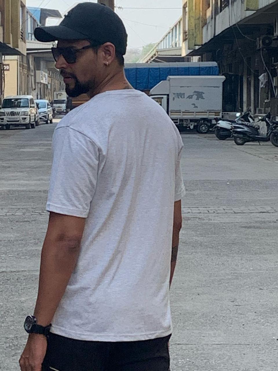 Round Neck T shirt
