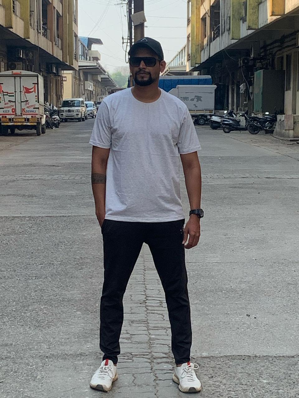Round Neck T shirt
