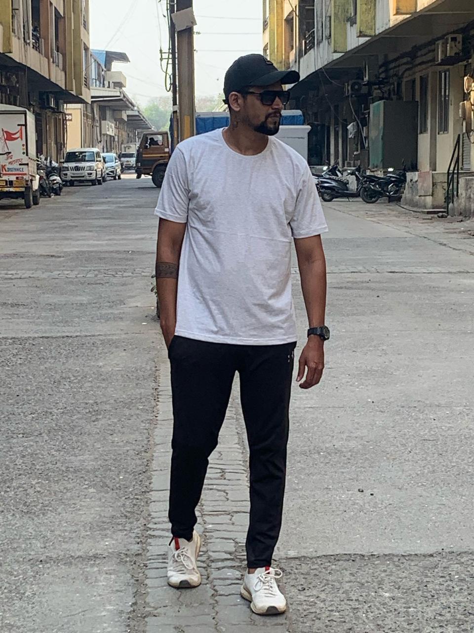 Round Neck T shirt