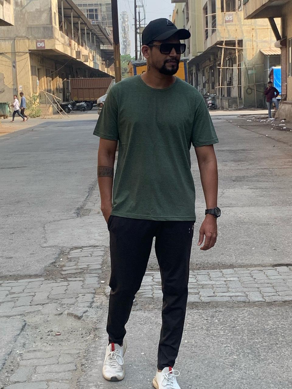 Round Neck T shirt